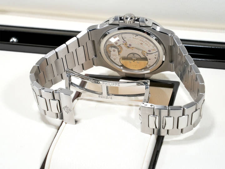 パテックフィリップ ノーチラス プチコンプリケーション TIFFANY&CO. Ref.5712/1A-001 ステンレススチール ブルー文字盤 中古 ypbg8vpd