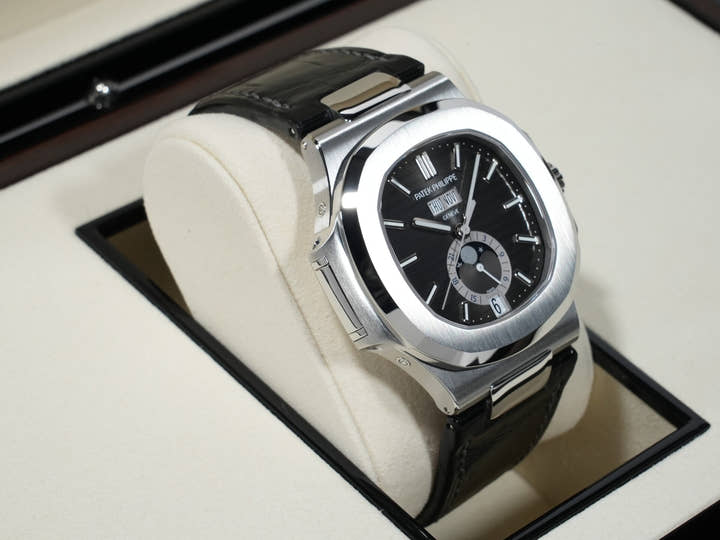 パテックフィリップ ノーチラス アニュアルカレンダー ムーンフェイズ Ref.5726A-001 ステンレススチール ブラック文字盤 未使用 4bedytk2