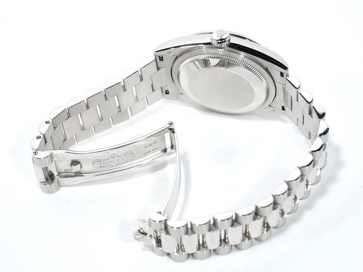 ロレックス デイデイト36 Ref.118206A プラチナ マザーオブパールx10Pダイヤ文字盤 中古 8texga9v