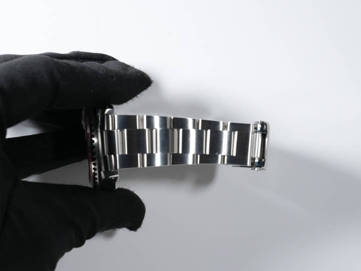 Rolex GMT-Master II Ref. 16710 Stainless Steel Black Dial Oyster Bracelet Pre-owned ijo5o7po