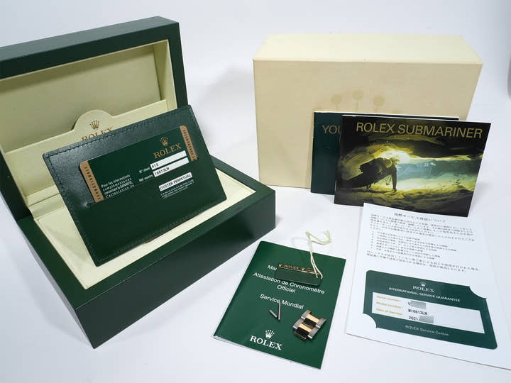 Pre-owned Rolex Submariner Date Ref. 16613LN Stainless Steel/Yellow Gold Black Dial qdtm9e8w