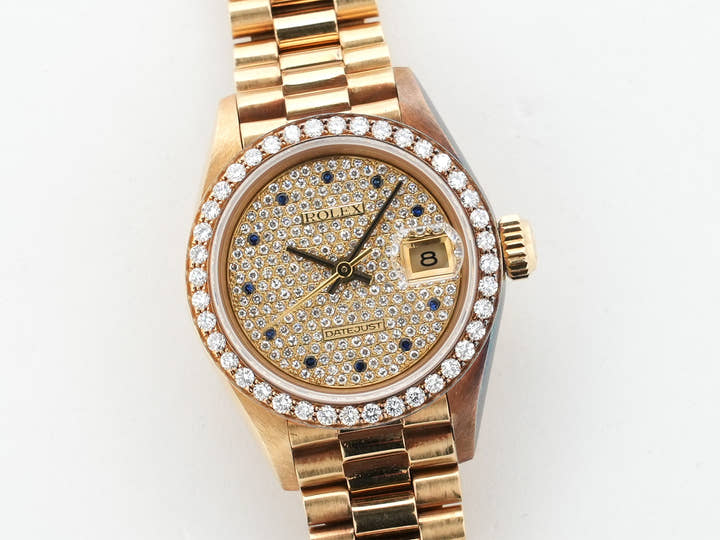 Pre-owned Rolex Datejust Ref. 69138 Yellow Gold with 11 Pave Diamonds and Sapphire Dial (r5c3vggt)