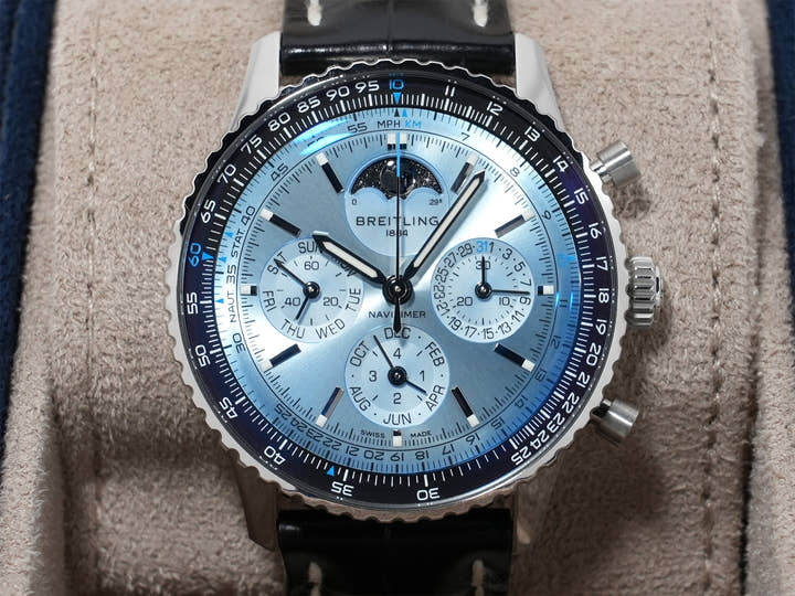 Breitling Navitimer B19 Chronograph 43 Perpetual Calendar Ref. PB1920251C1P1 Stainless Steel/Platinum Ice Blue Dial Pre-owned p3dx48hb