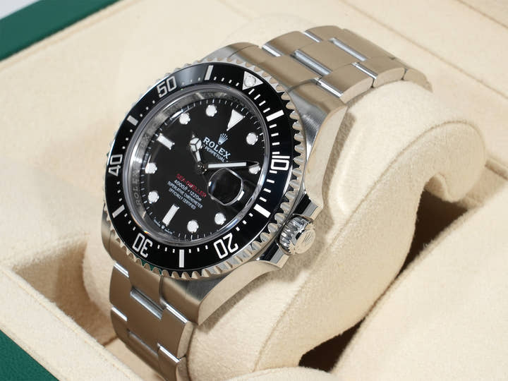 Rolex Sea-Dweller Ref. 126600 Stainless Steel Black Dial Excellent Condition z8t3nudk