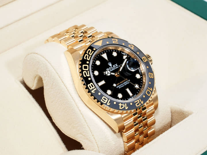 Rolex GMT-Master II Ref. 126718GRNR Yellow Gold with Black Dial and Jubilee Bracelet, Excellent Condition (u4nrygei)
