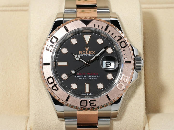 Rolex Yacht-Master 40 Ref. 126621 Stainless Steel/Everose Gold Black Dial Like New Pre-Owned fyggzoub