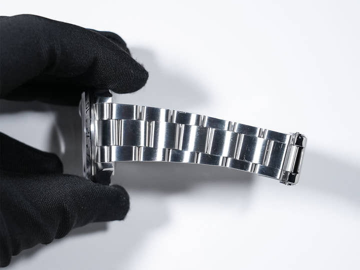 Pre-owned Rolex Explorer II Ref. 16570 Stainless Steel Black Dial Oyster Bracelet tpb8hnpp