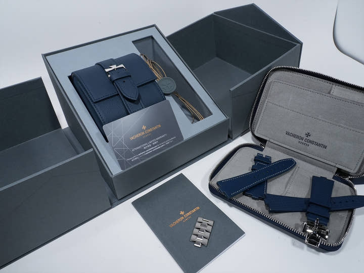 ヴァシュロンコンスタンタン オーヴァーシーズ オートマティック Ref.4520V/210A-B128 ステンレススチール ブルー文字盤 未使用 g5rkh7et