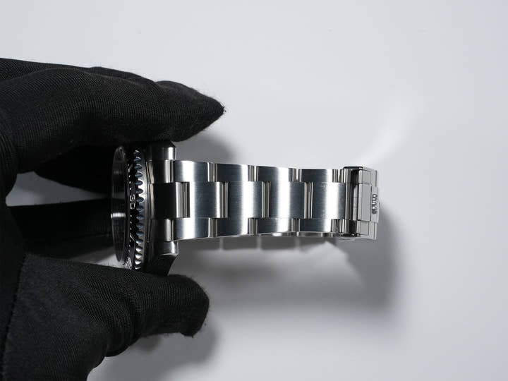 Rolex Sea-Dweller 4000 Ref. 116600 Stainless Steel Black Dial Excellent Condition 6wq4ttcz