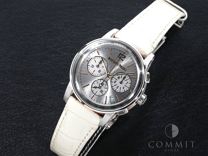 オーデマピゲ CODE 11.59 バイ オーデマ ピゲ クロノグラフ Ref.26393CR.OO.A009CR.01 ホワイトゴールド/ピンクゴールド シルバー文字盤 中古 m4amotzo