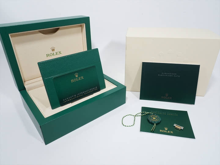 ロレックス サブマリーナー デイト Ref.126613LN ステンレススチール/イエローゴールド ブラック文字盤 美中古 rc59r7r2