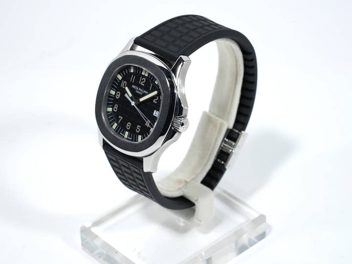 パテックフィリップ アクアノート Ref.5064A-001 ステンレススチール ブラック文字盤 中古 vsoi3mfy