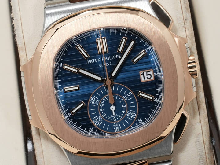 パテックフィリップ ノーチラス クロノグラフ Ref.5980/1AR-001 ステンレススチール/ローズゴールド ブルー文字盤 中古 hazxvdjg
