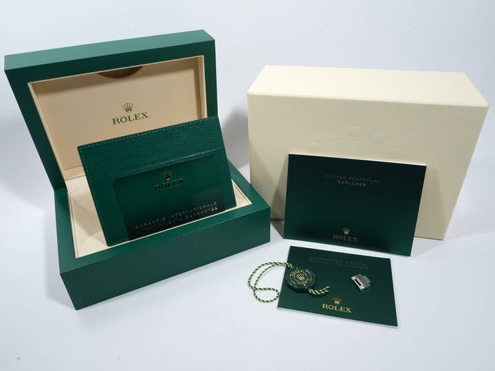 ロレックス エクスプローラー36 Ref.124270 ステンレススチール ブラック文字盤 オイスターブレスレット 美品 82j8dxem