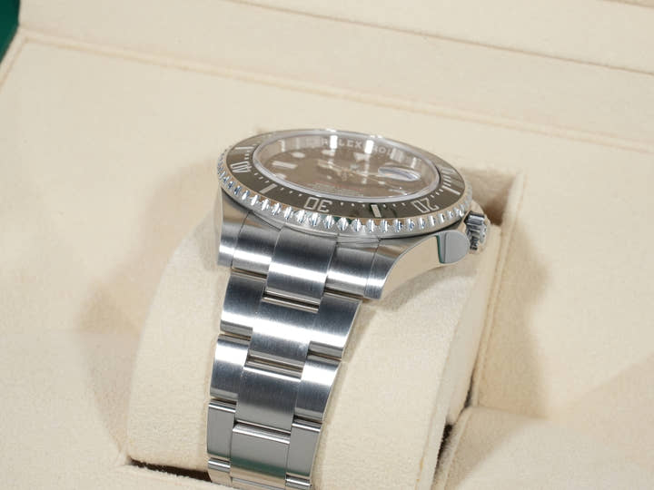 ロレックス シードゥエラー Ref.126600 ステンレススチール ブラック文字盤 美品 rb6avgn2