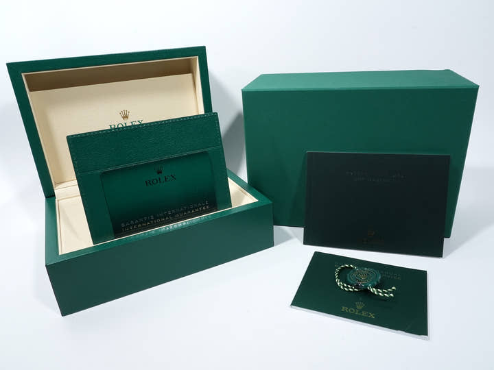 ロレックス GMTマスターII Ref.126710BLRO ステンレススチール ブラック文字盤 ジュビリーブレスレット 未使用 bipg4jw4