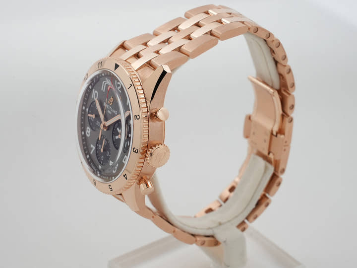 ブライトリング クラシック アヴィ クロノグラフ 42 P-51 マスタング Ref.R233801A1B1R1 レッドゴールド グレー文字盤 美品 wboret2g