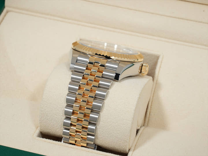 Rolex Sky-Dweller Ref. 336933 Stainless Steel/Yellow Gold White Dial Jubilee Bracelet Excellent Condition w827xcnt