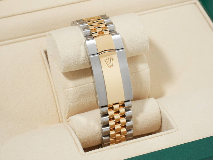 Rolex Sky-Dweller Ref. 336933 Stainless Steel/Yellow Gold White Dial Jubilee Bracelet Excellent Condition w827xcnt