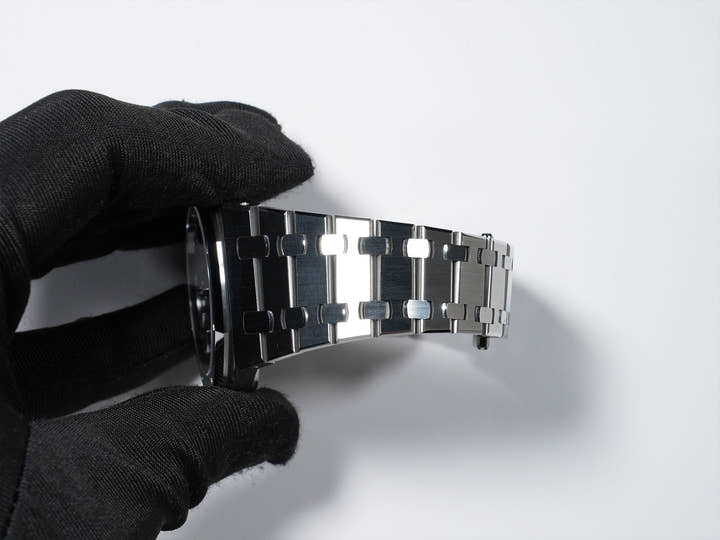 オーデマピゲ ロイヤルオーク ジャンボ エクストラ シン Ref.15202ST.OO.1240ST.01 ステンレススチール ブルー文字盤 美中古 fidmr7zx