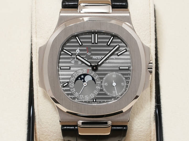 パテックフィリップ ノーチラス プチコンプリケーション Ref.5712G-001 ホワイトゴールド スレート文字盤 中古 nb9rnn7h