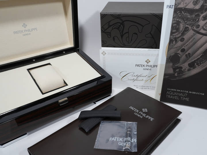 パテックフィリップ アクアノート トラベルタイム Ref.5164A-001 ステンレススチール ブラック文字盤 中古 gfiuodyr