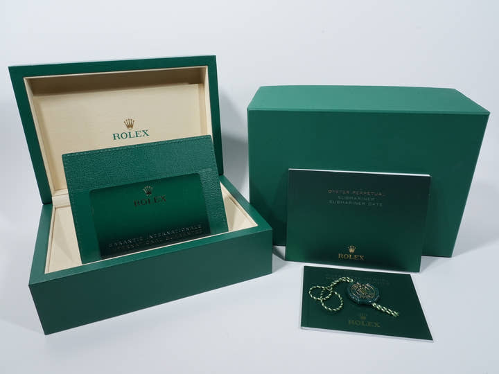 ロレックス サブマリーナー ノンデイト Ref.124060 ステンレススチール ブラック文字盤 未使用 s8tqvsvp