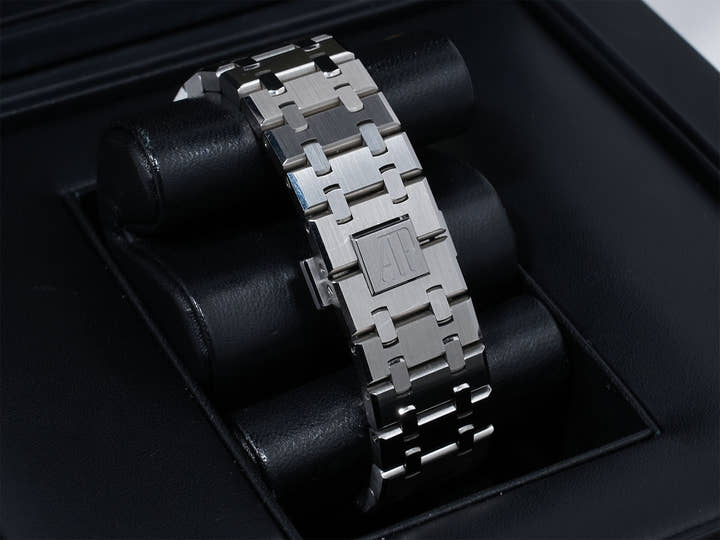 オーデマピゲ ロイヤルオーク Ref.15500ST.OO.1220ST.02 ステンレススチール スレートグレー文字盤 中古 8ejekocf