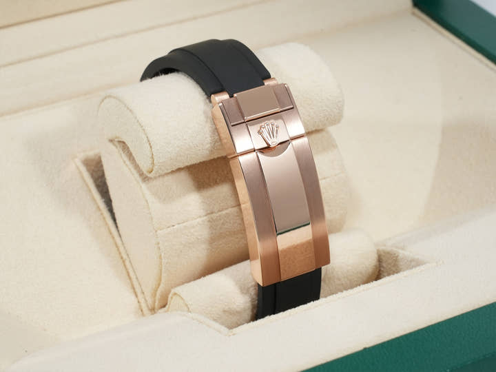 ロレックス デイトナ Ref.126515LN エバーローズゴールド ブライトブラックxサンダスト文字盤 中古 obn777hw