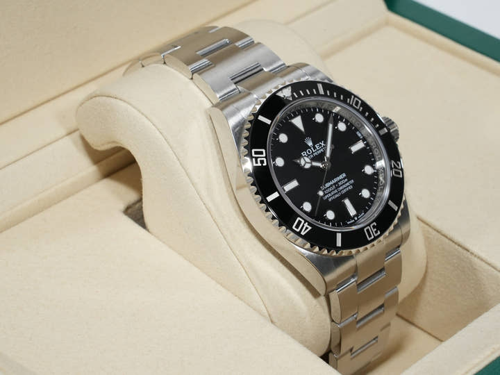 ロレックス サブマリーナー ノンデイト Ref.124060 ステンレススチール ブラック文字盤 未使用 2fj8oqt4