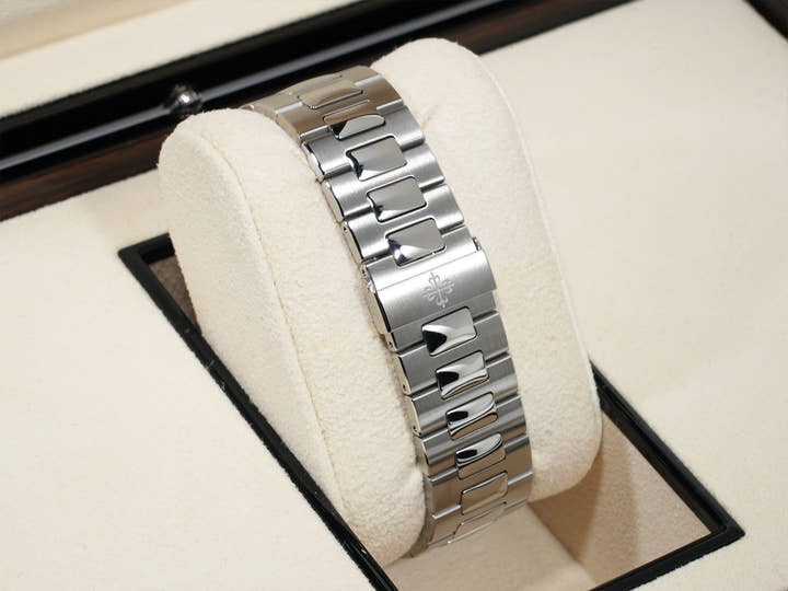 パテックフィリップ ノーチラス Ref.5711/1A-010 ステンレススチール ブルー文字盤 美品 pjpkjtpa