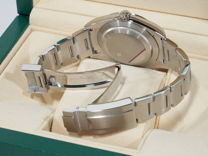 ロレックス エクスプローラーI 鏡面ブラックアウト Ref.214270 ステンレススチール ブラック文字盤 オイスターブレスレット 美品 immc2wbp