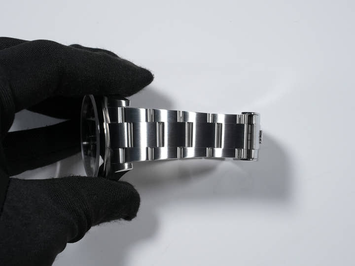 ロレックス エクスプローラーI 鏡面ブラックアウト Ref.214270 ステンレススチール ブラック文字盤 オイスターブレスレット 美品 immc2wbp