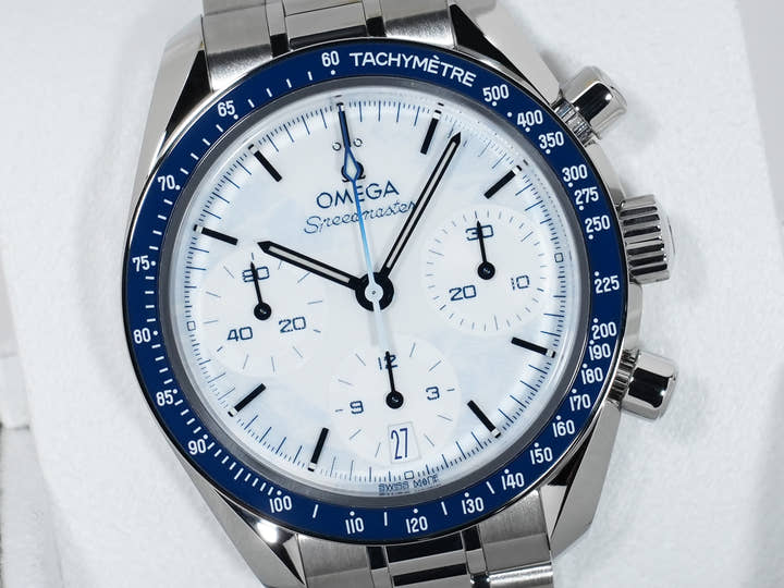 オメガ スピードマスター 38 ミラノ コルティナ2026 Ref.522.30.38.50.04.001 ステンレススチール ホワイトラッカー文字盤 未使用 erzkejak