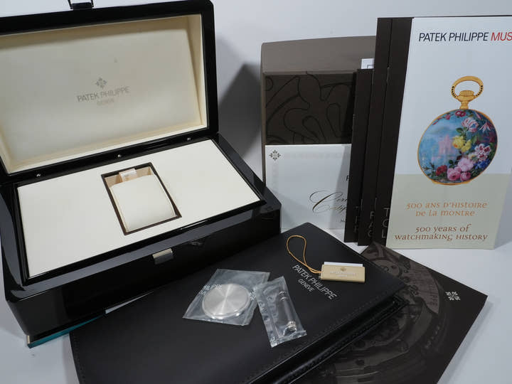 パテックフィリップ パーペチュアルカレンダー クロノグラフ Ref.5270P-001 プラチナ ゴールデンオパーリン文字盤 美中古 69igzf4f