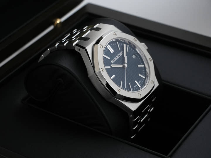 オーデマピゲ ロイヤルオーク Ref.15550ST.OO.1356ST.06 ステンレススチール ナイトブルー文字盤 美品 rvycczv9