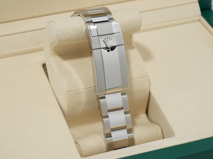 ロレックス GMTマスターII Ref.126710BLNR ステンレススチール ブラック文字盤 オイスターブレスレット 未使用 vha9tg7f