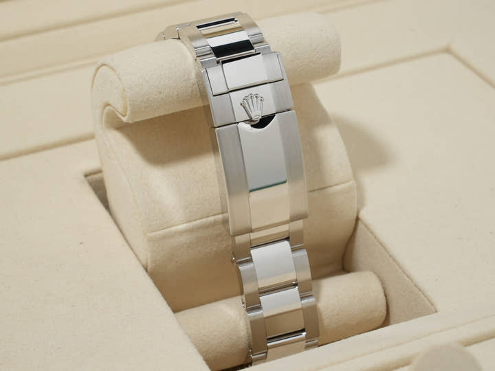 ロレックス デイトナ Ref.126506A プラチナ アイスブルーx11Pダイヤ文字盤 未使用 8cyzckch