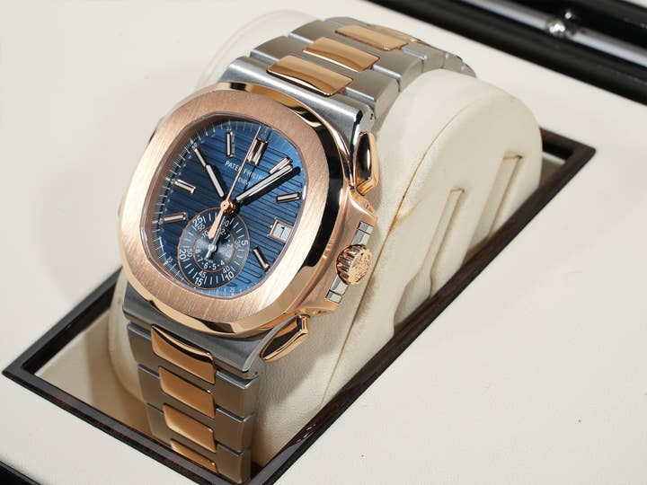 Patek Philippe Nautilus Chronograph Ref. 5980/1AR-001 Stainless Steel/Rose Gold Blue Dial Excellent Condition i5wfdggn
