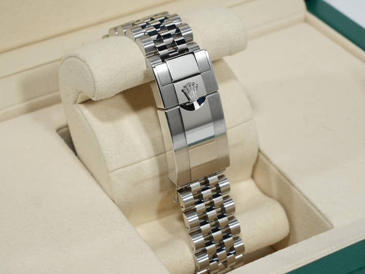 Rolex GMT-Master II Ref. 126710BLRO Stainless Steel with Black Dial and Jubilee Bracelet, Unused (q5ymyjsb)