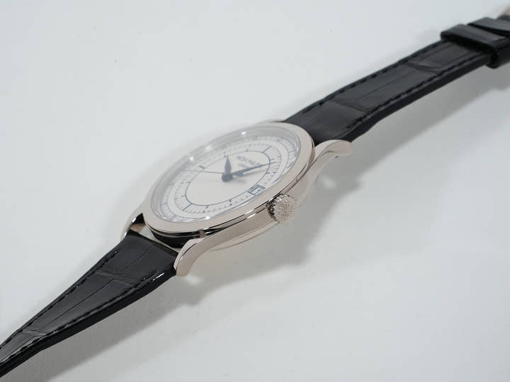Patek Philippe Calatrava Ref. 5296G-001 White Gold Silver Dial Pre-owned urqny6ti