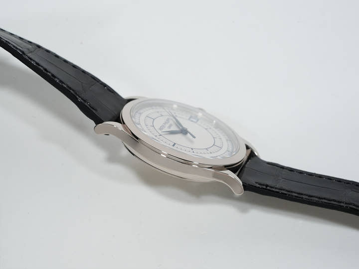Patek Philippe Calatrava Ref. 5296G-001 White Gold Silver Dial Pre-owned urqny6ti