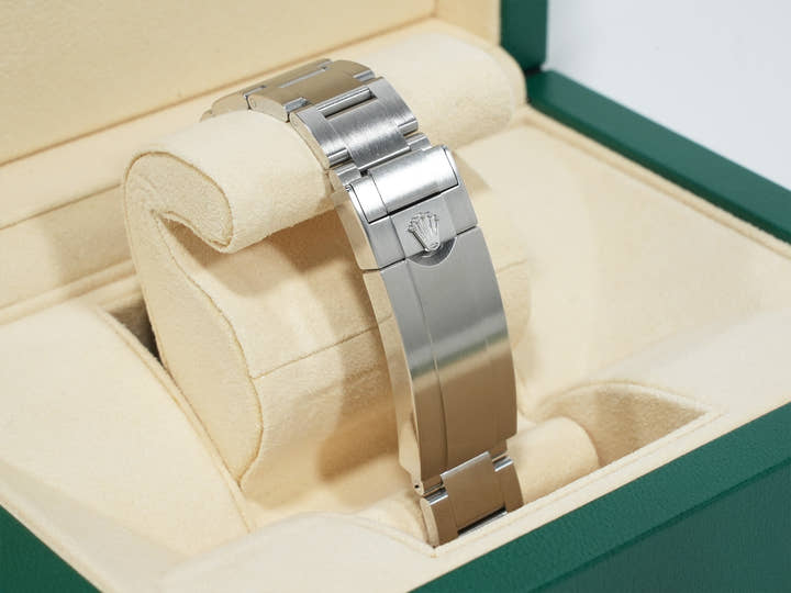 Rolex Submariner No Date Ref. 114060 Stainless Steel Black Dial Pre-owned s7se2ivf