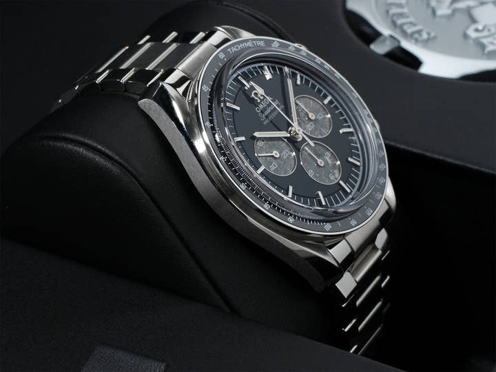 オメガ スピードマスター キャリバー321 プロフェッショナル クロノグラフ 42 MM Ref.311.93.42.30.99.001 プラチナ ブラック文字盤 美中古 ocpeekpi