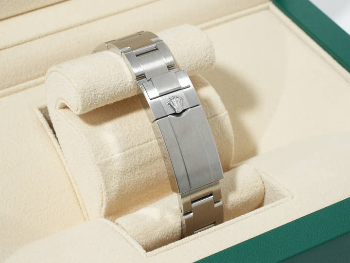 ロレックス エクスプローラー36 Ref.124270 ステンレススチール ブラック文字盤 オイスターブレスレット 未使用 w77yj8tk