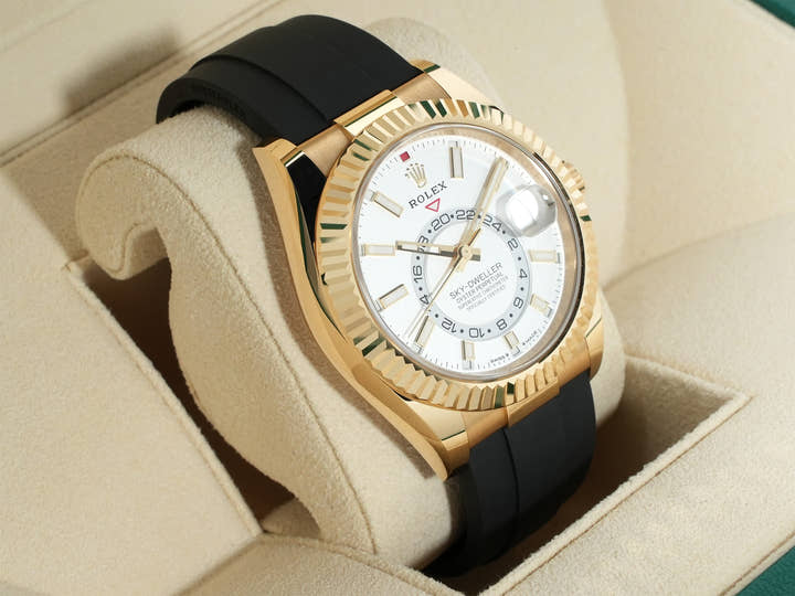 ロレックス スカイドゥエラー Ref.336238 イエローゴールド ホワイト文字盤 未使用 xxpq9d6k