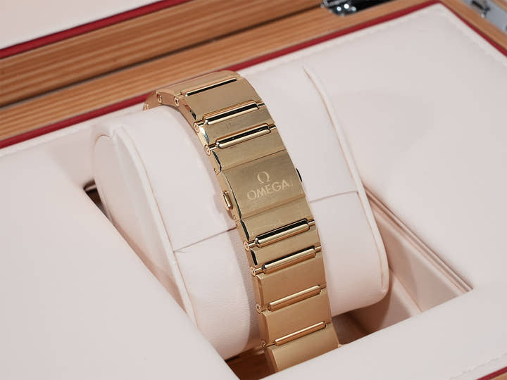 オメガ コンステレーション Ref.131.50.41.21.99.001 ムーンシャインゴールド メテオライト文字盤 中古 h7zyrm4t