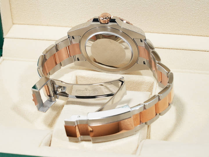 ロレックス GMTマスターII Ref.126711CHNR ステンレススチール/エバーローズゴールド ブラック文字盤 オイスターブレスレット 未使用 445r7xvd