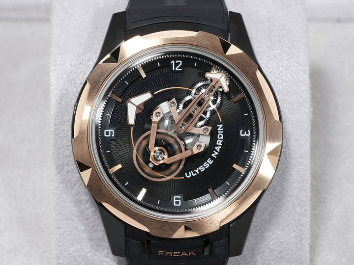 ユリスナルダン フリークワン Ref.2405-500-2A/3D チタンxローズゴールド スケルトン文字盤 美品 7ig7cvco