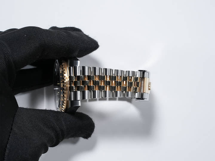 ロレックス GMTマスターII Ref.126713GRNR ステンレススチール/イエローゴールド ブラック文字盤 ジュビリーブレスレット 美中古 2dygxz8e